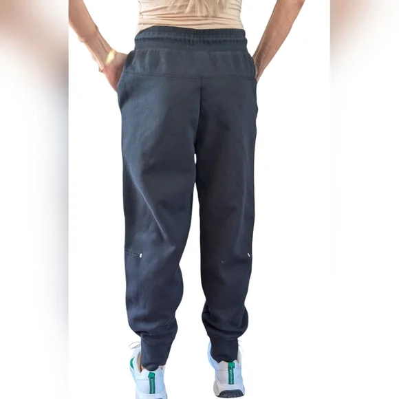 Nike Black Tech Fleece Joggers Womens Size M EC Logo Sweatpants Tap - Picture 6 of 11